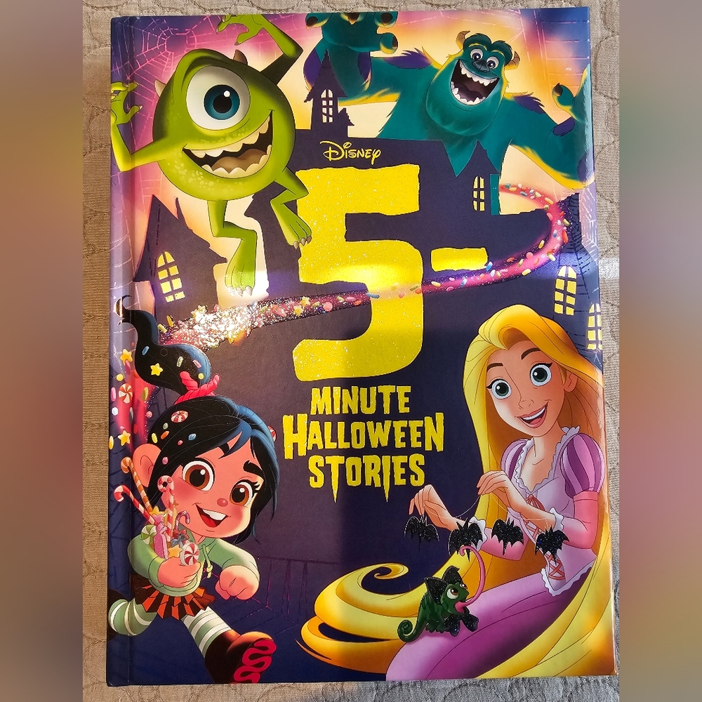 5- Minute Halloween Stories. Disney